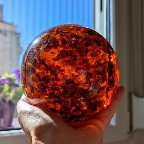 Decorative amber sphere 14cm like new