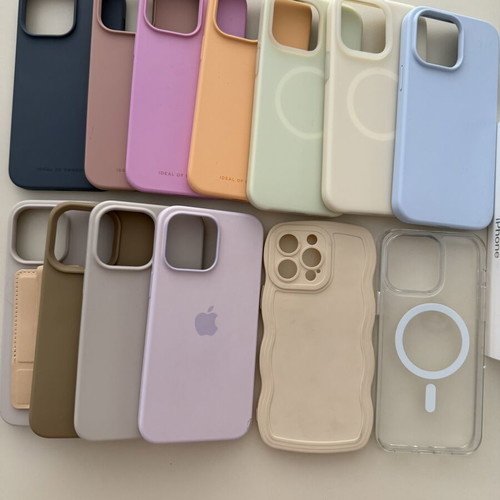 iPhone 14 Pro Max 128GB White like new with 13 cases including Apple