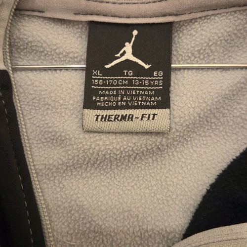 Nike Air Jordan fleece jacket kids XL used, gray