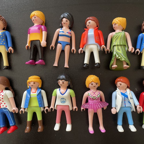 Playmobil figures used, pack of 12