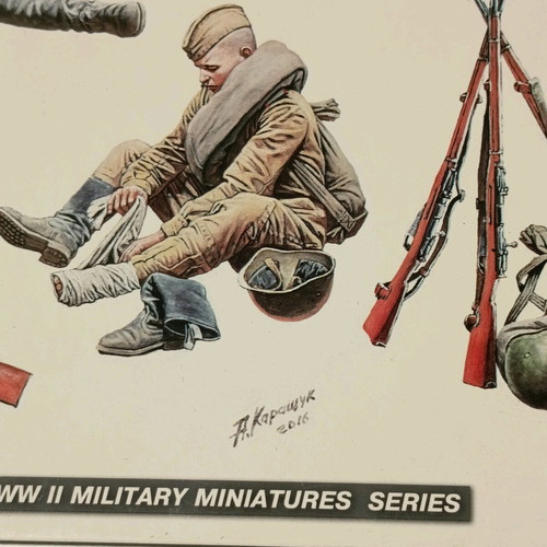 WWII Military Miniatures New, Soviet Soldiers Taking a Break