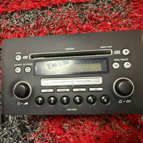 Suzuki Grand Vitara Clarion 6-CD changer factory sound system like new