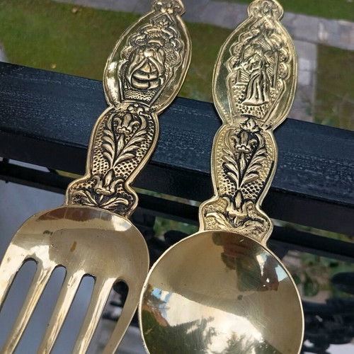 Vintage brass serving set like new