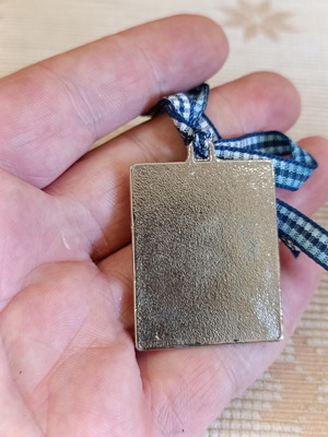 Silver-plated cradle icon