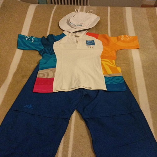 Olympic Games 2004 outfit used, set with hat, pants and t-shirts