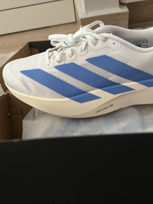 Adidas athletic shoes new, size 37, blue