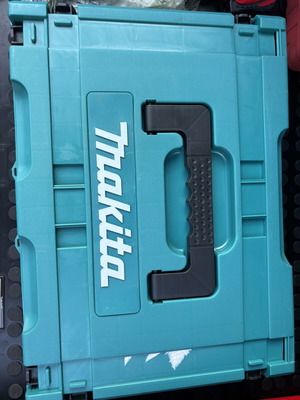 Makita brushless tool set with 4 tools and 3 batteries