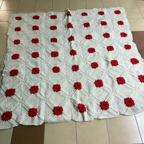 Handmade blanket like new for double or single bed