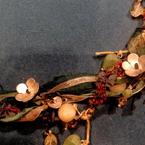 Beaded necklace with metal flowers new, handmade