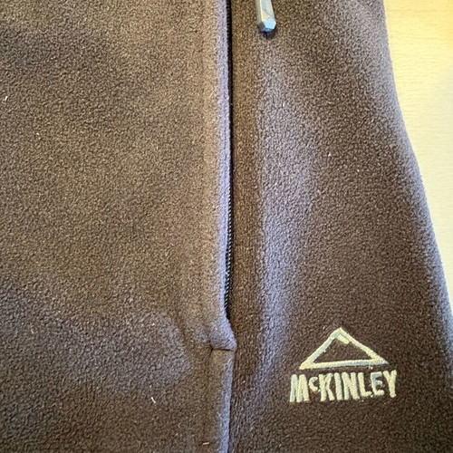 Mc Kinley sleeveless fleece vest like new, size large, black