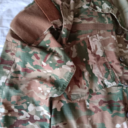 Military camouflage uniform set used, size extra large with pockets