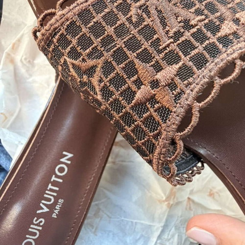 Louis Vuitton mules with low heel, new, brown, size 41