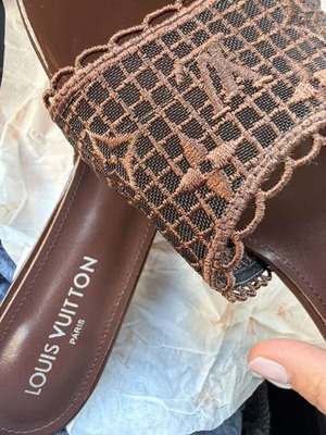 Louis Vuitton mules with low heel, new, brown, size 41