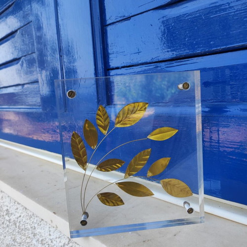 Decorative bouquet in plexiglass like new, brass leaves