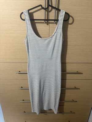 Bershka ριγέ φόρεμα medium σαν καινούργιο, μαύρο και άσπρο