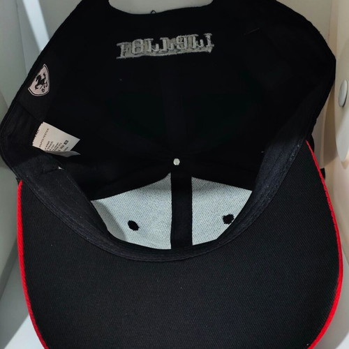 Ferrari Scuderia F1 Cap Michael Schumacher Signature Edition like new