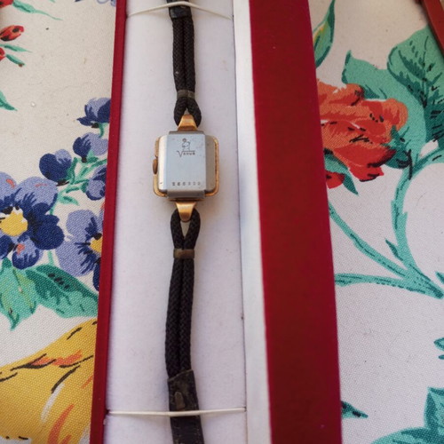 Venus collectible women's wristwatch 1950s with original strap