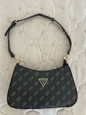 Guess Shoulder Bag Black Monogram New