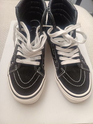 Vans ankle boots like new, size 38, black and white