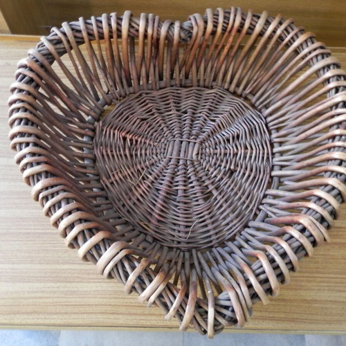 Heart-shaped bamboo basket like new