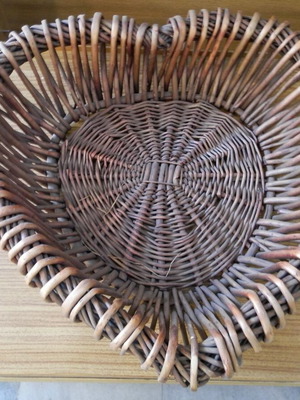Heart-shaped bamboo basket like new