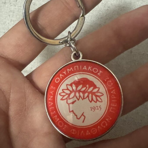 Olympiacos Keychain like new, authentic