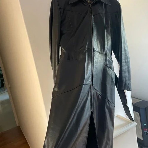 BSB black leather coat size L, slim fit