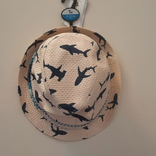 Boys hat new, summer straw, white and blue, size XS