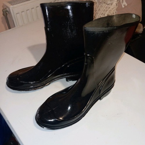Unisex Galotses No41 Black Like New