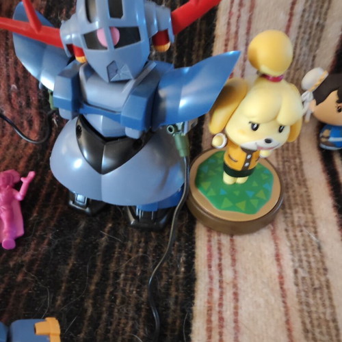 Mini figures like new, assorted set
