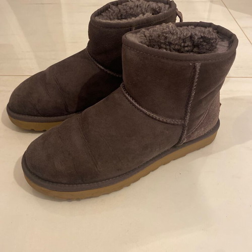 Ugg Classic Mini boots used, purple size 39
