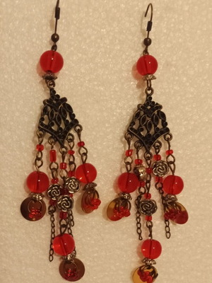 Boho earrings like new with vintage style and red beads