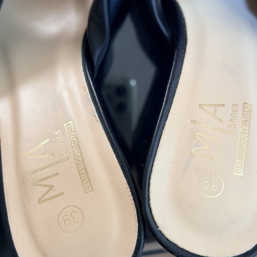 Mia black high-heeled sandals, size 39