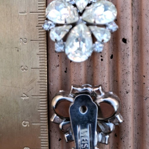 Weiss vintage clip-on earrings used, silver