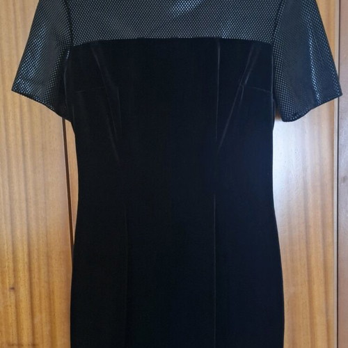 Black velvet midi dress like new EU46