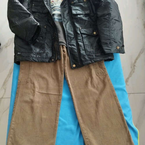 Energiers and New College boys' clothing set like new, size 10