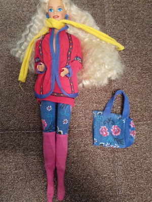 Barbie Benetton χωρίς μπλούζα, σαν καινούργια