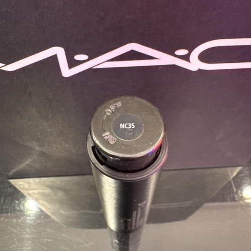 MAC Studio Fix Face Pen NC35 foundation and concealer 2in1 new