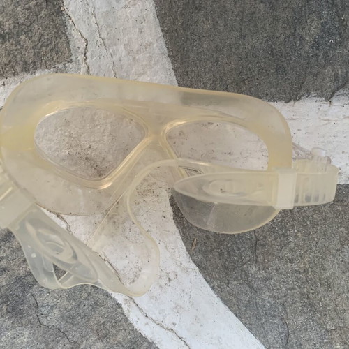 Sea masks used, one child size
