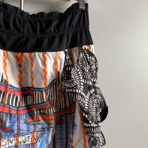 Save the Queen! skirt like new, multicolored, size M
