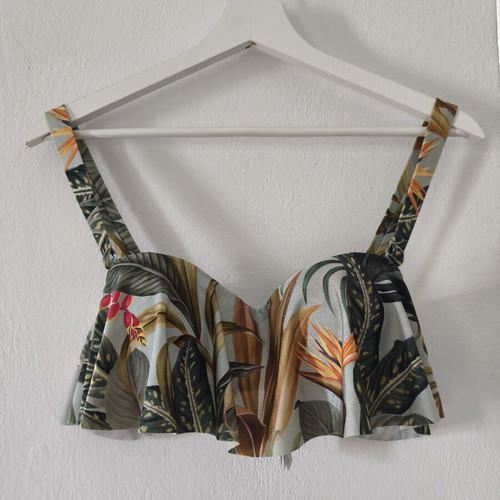 Oysho Tropical Print Bikini Set new without tags, M/L