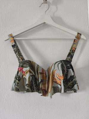 Oysho Tropical Print Bikini Set new without tags, M/L