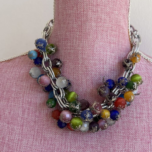 Handmade Cat's Eye necklace, silver color