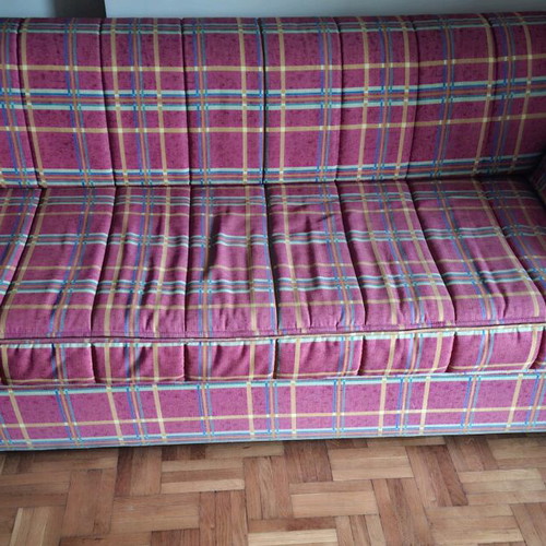 Bessy three-seater sofa like new with storage by Χρυσοβιτσιώτης