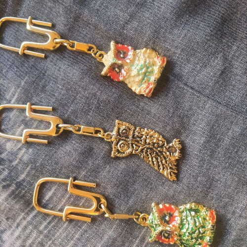 Keychains new, set of 3 with owl symbol multicolored