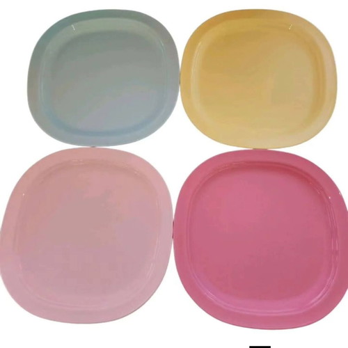 Tupperware Blossom Plate Set of 4 new