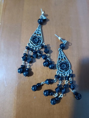 Vintage boho earrings like new, black