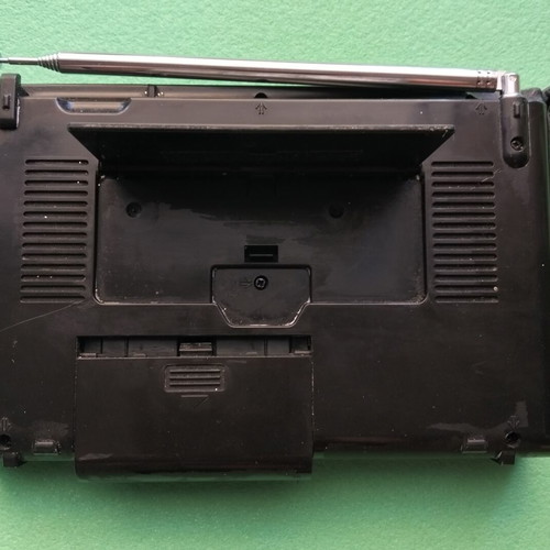 Akai APW 20 World Receiver radio