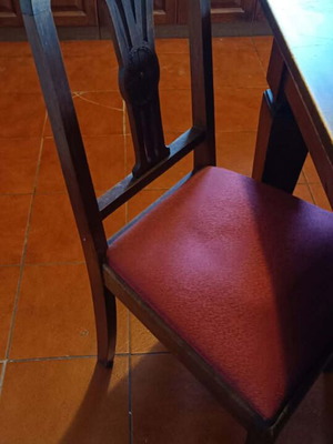 Dining table and chairs used