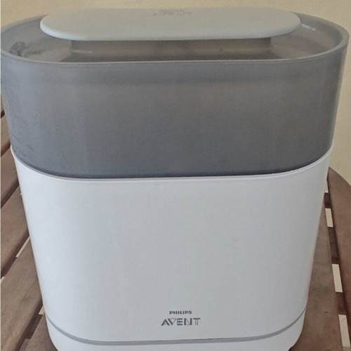 Philips Avent Electric Baby Bottle Sterilizer SCF286 like new